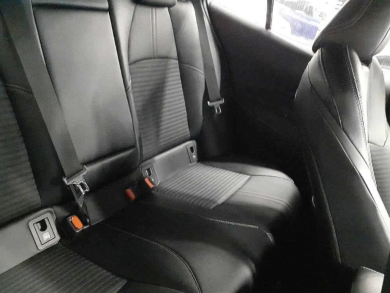 Toyota Corolla, 2022г, передний привод, вариатор