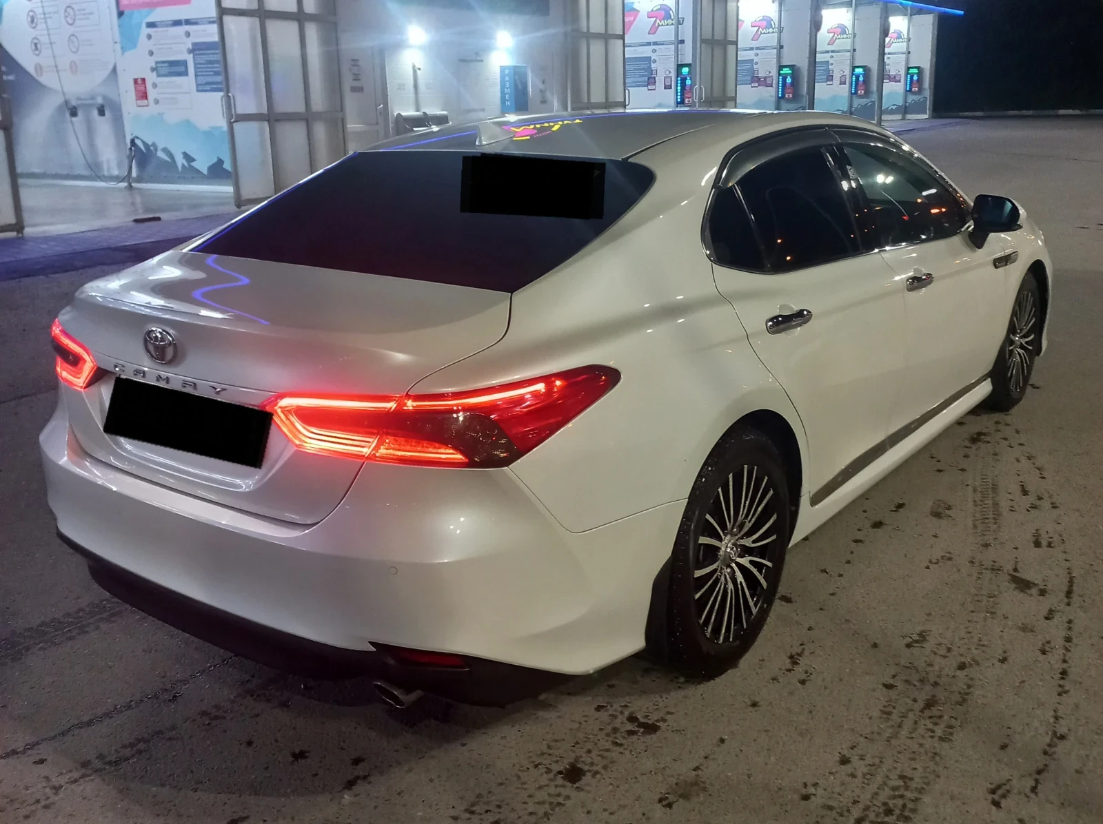 Toyota Camry, 2018г, передний привод, автомат
