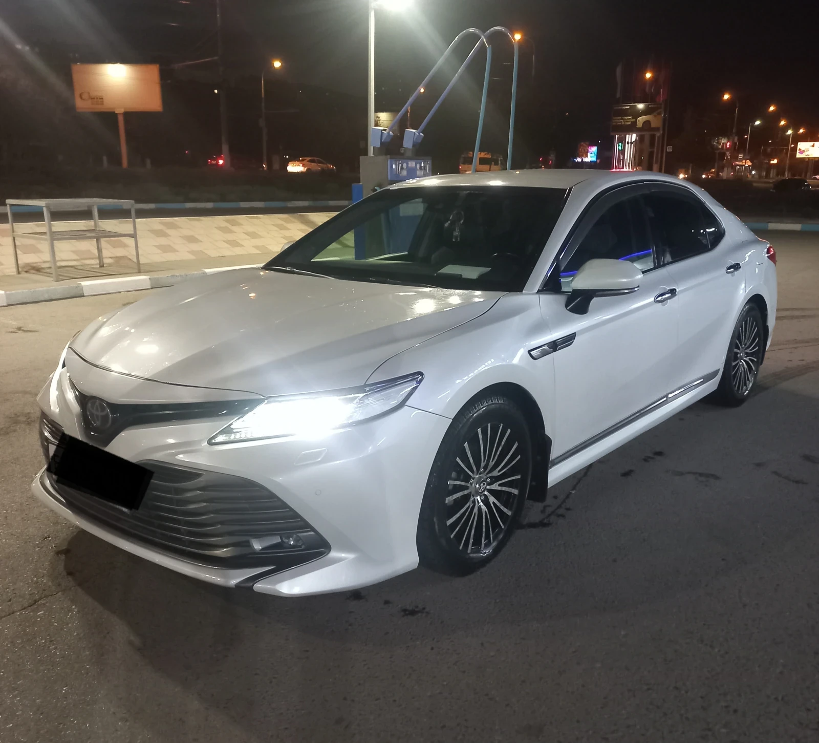 Toyota Camry, 2018г, передний привод, автомат