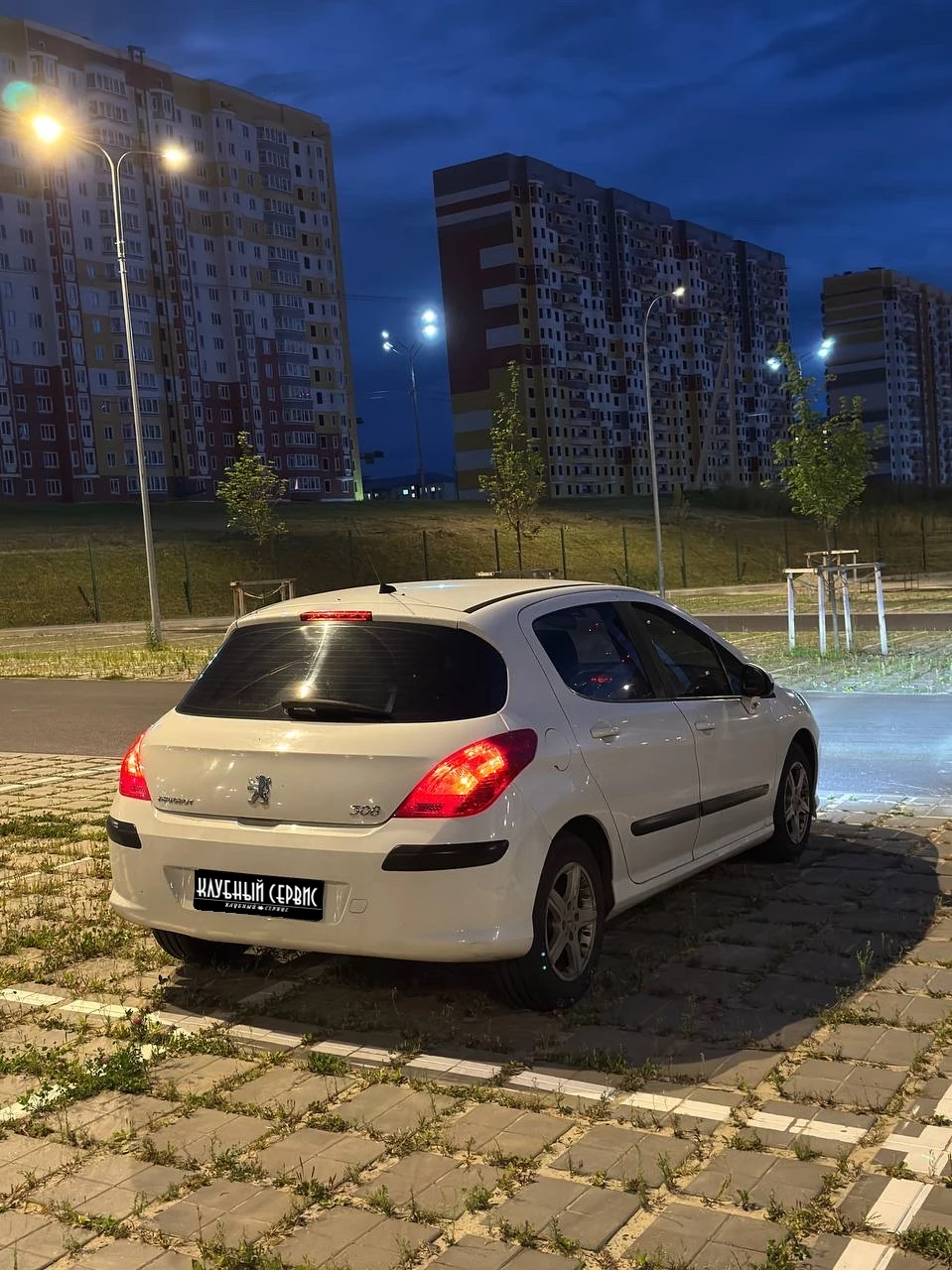 Peugeot 308, 2009г, передний привод, автомат