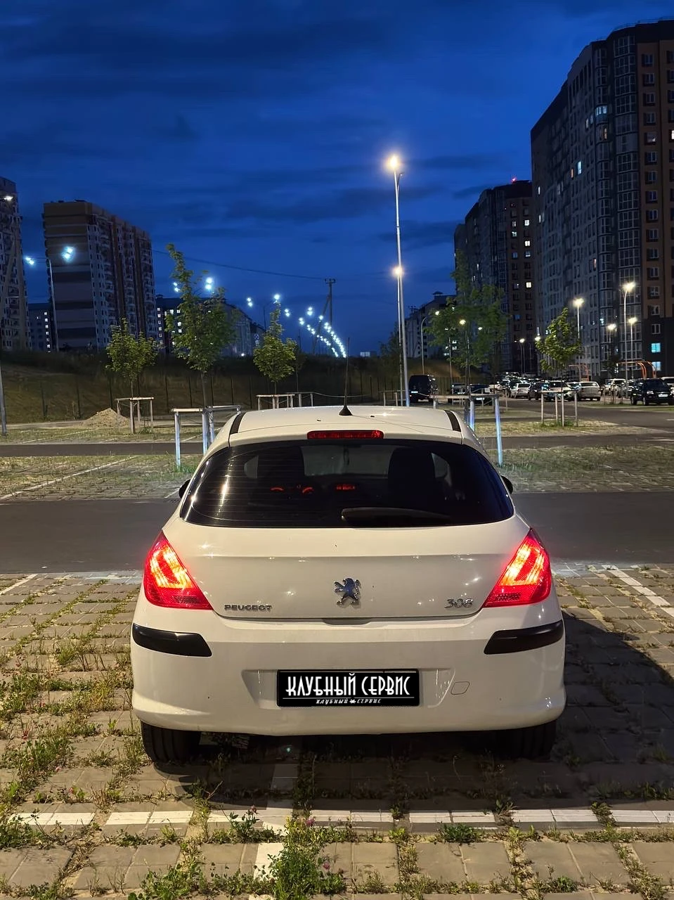 Peugeot 308, 2009г, передний привод, автомат