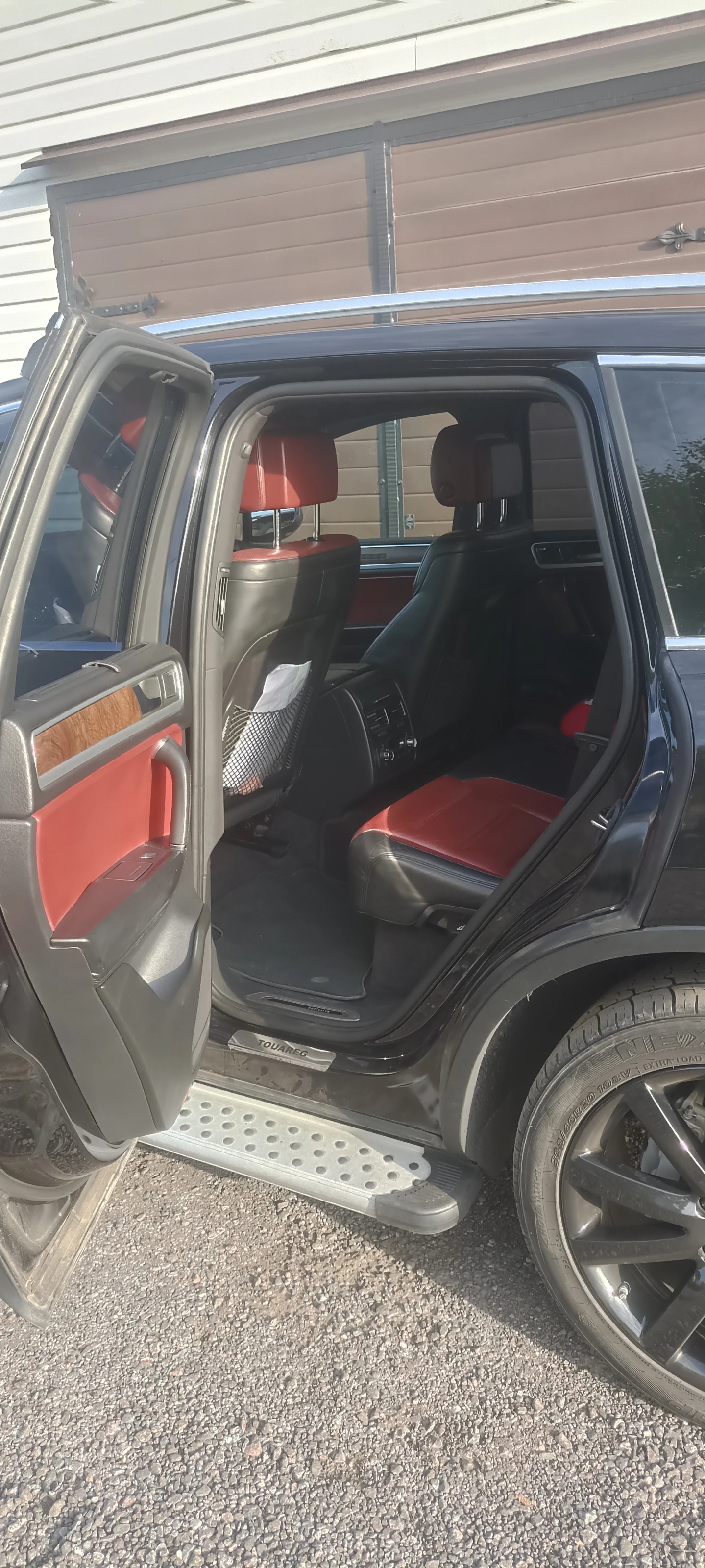 Volkswagen Touareg, 2010г, полный привод, автомат