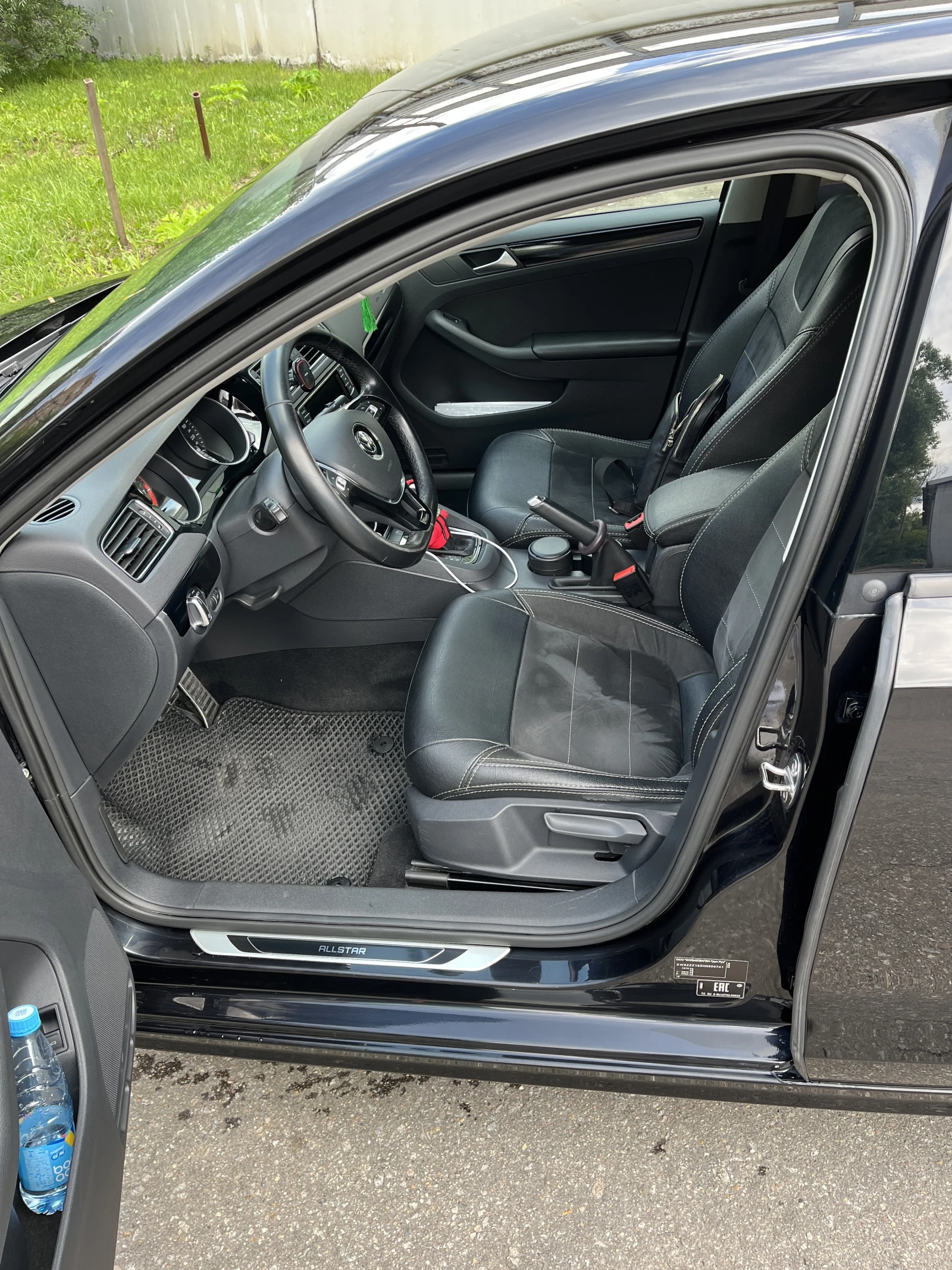 Volkswagen Jetta, 2017г, передний привод, робот