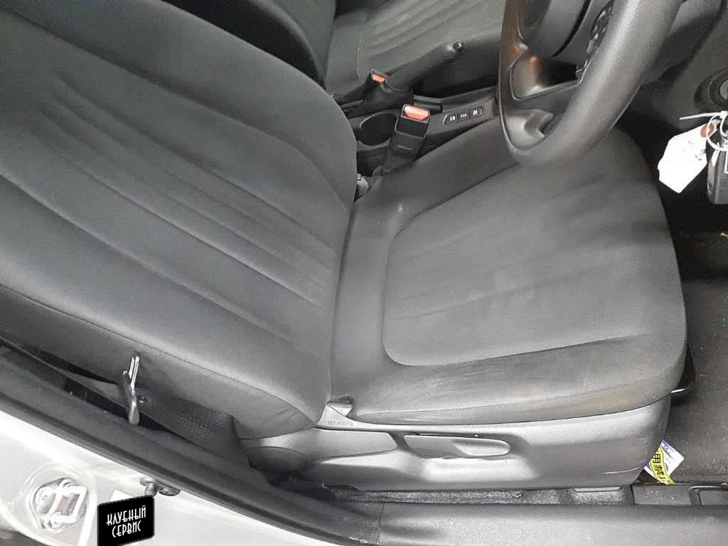 Toyota Yaris, 2021г, передний привод, вариатор