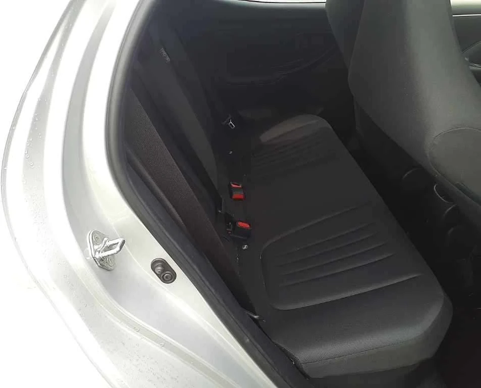 Toyota Yaris, 2022г, передний привод, вариатор