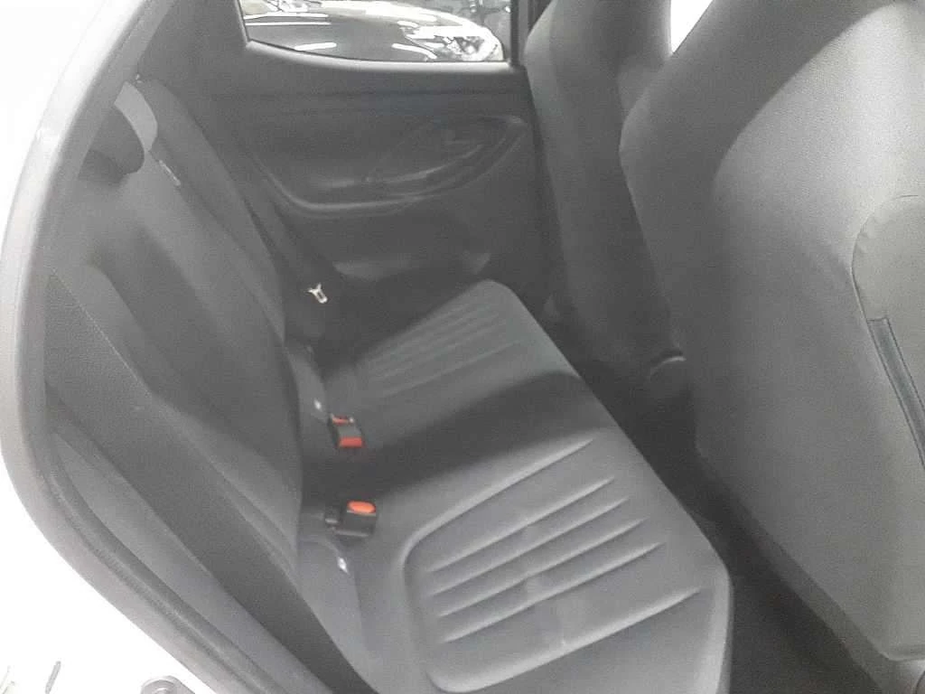 Toyota Yaris, 2022г, передний привод, вариатор