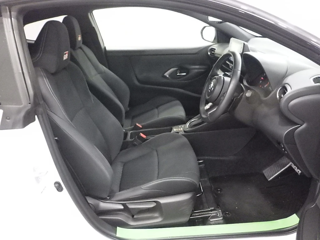 Toyota Yaris, 2021г, передний привод, вариатор