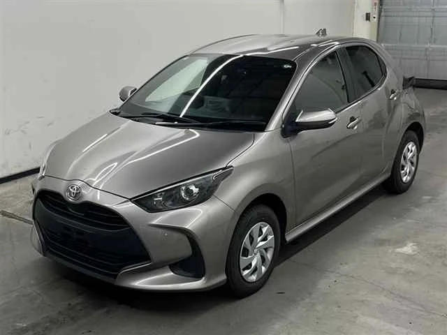 Toyota Yaris, 2022г, полный привод, вариатор