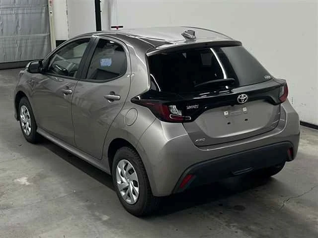 Toyota Yaris, 2022г, полный привод, вариатор