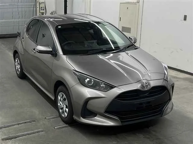 Toyota Yaris, 2022г, полный привод, вариатор