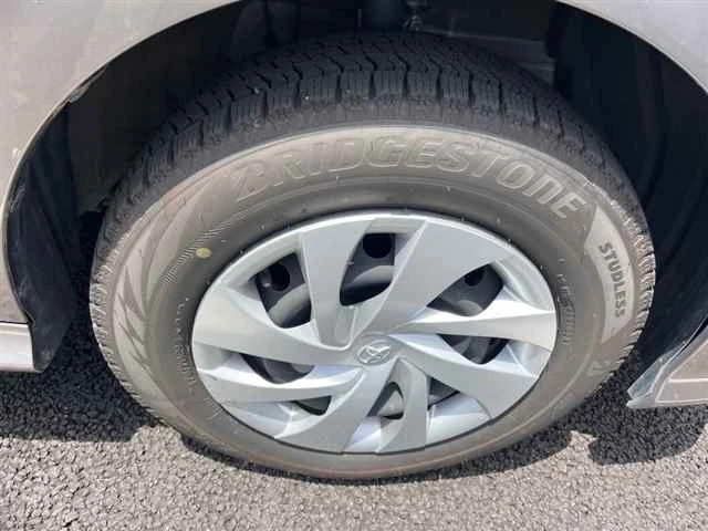 Toyota Yaris, 2022г, полный привод, вариатор