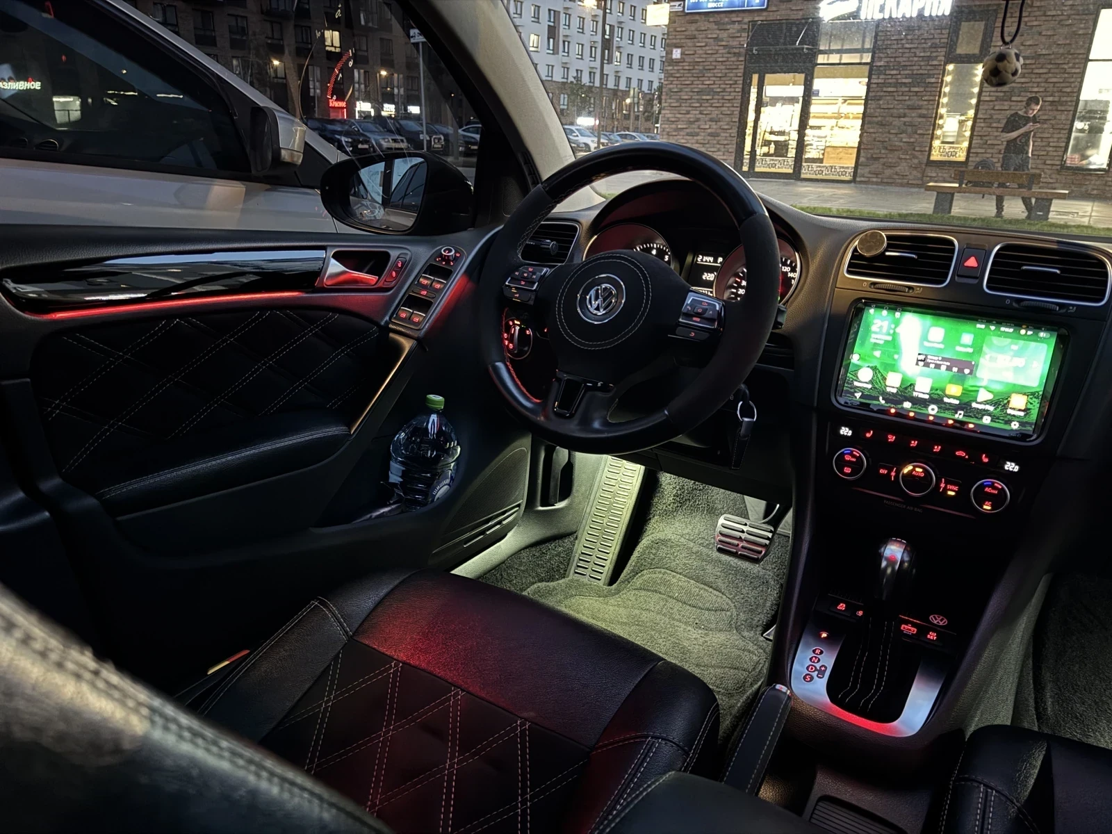 Volkswagen Golf, 2011г, передний привод, робот