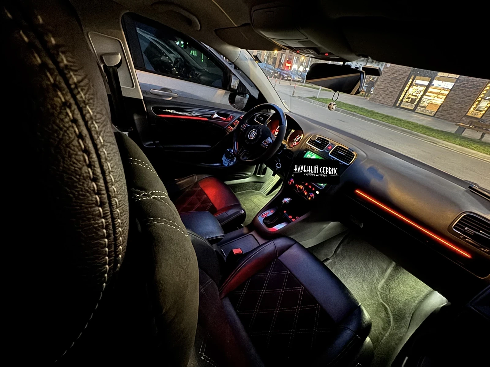 Volkswagen Golf, 2011г, передний привод, робот