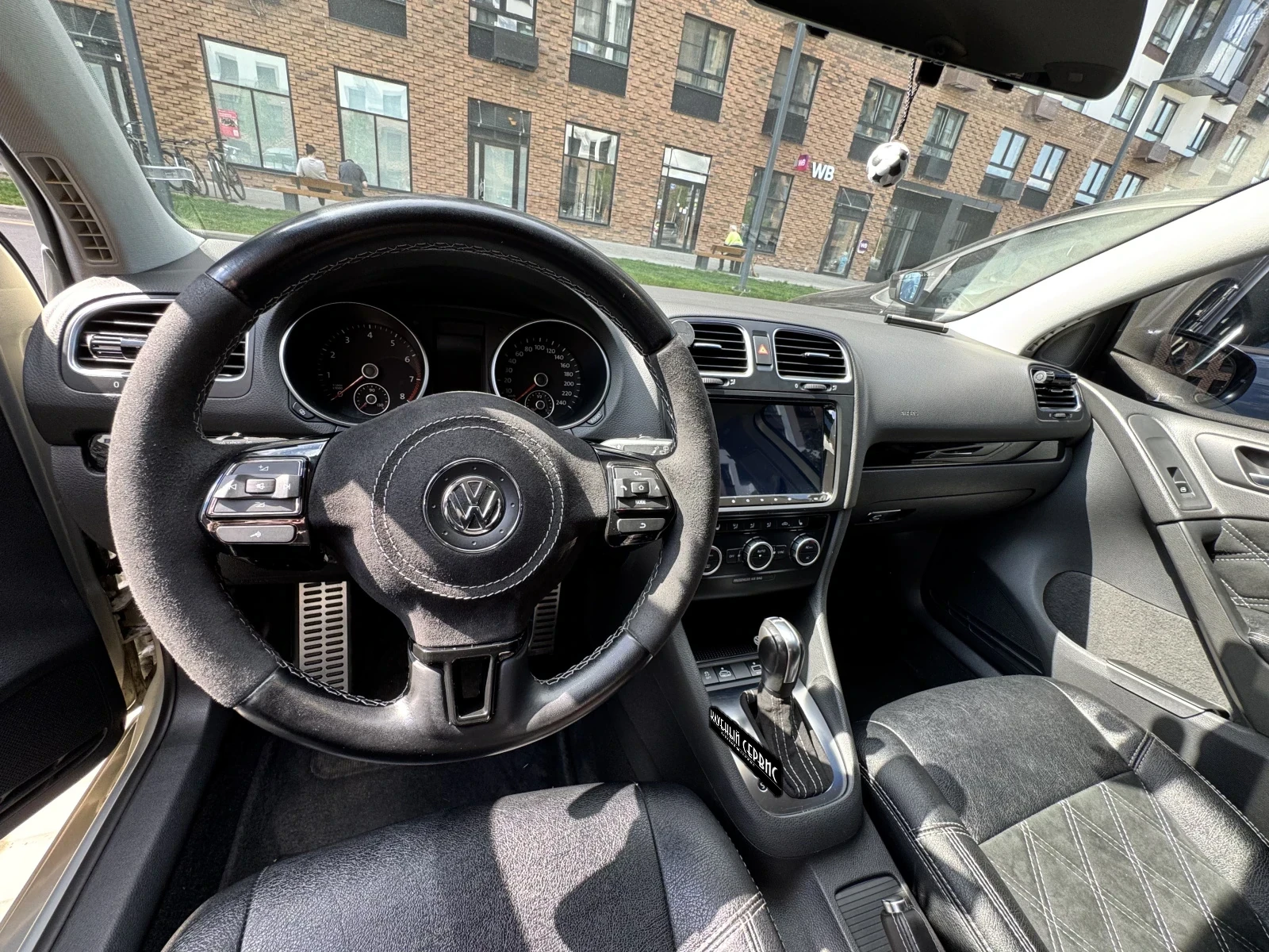 Volkswagen Golf, 2011г, передний привод, робот