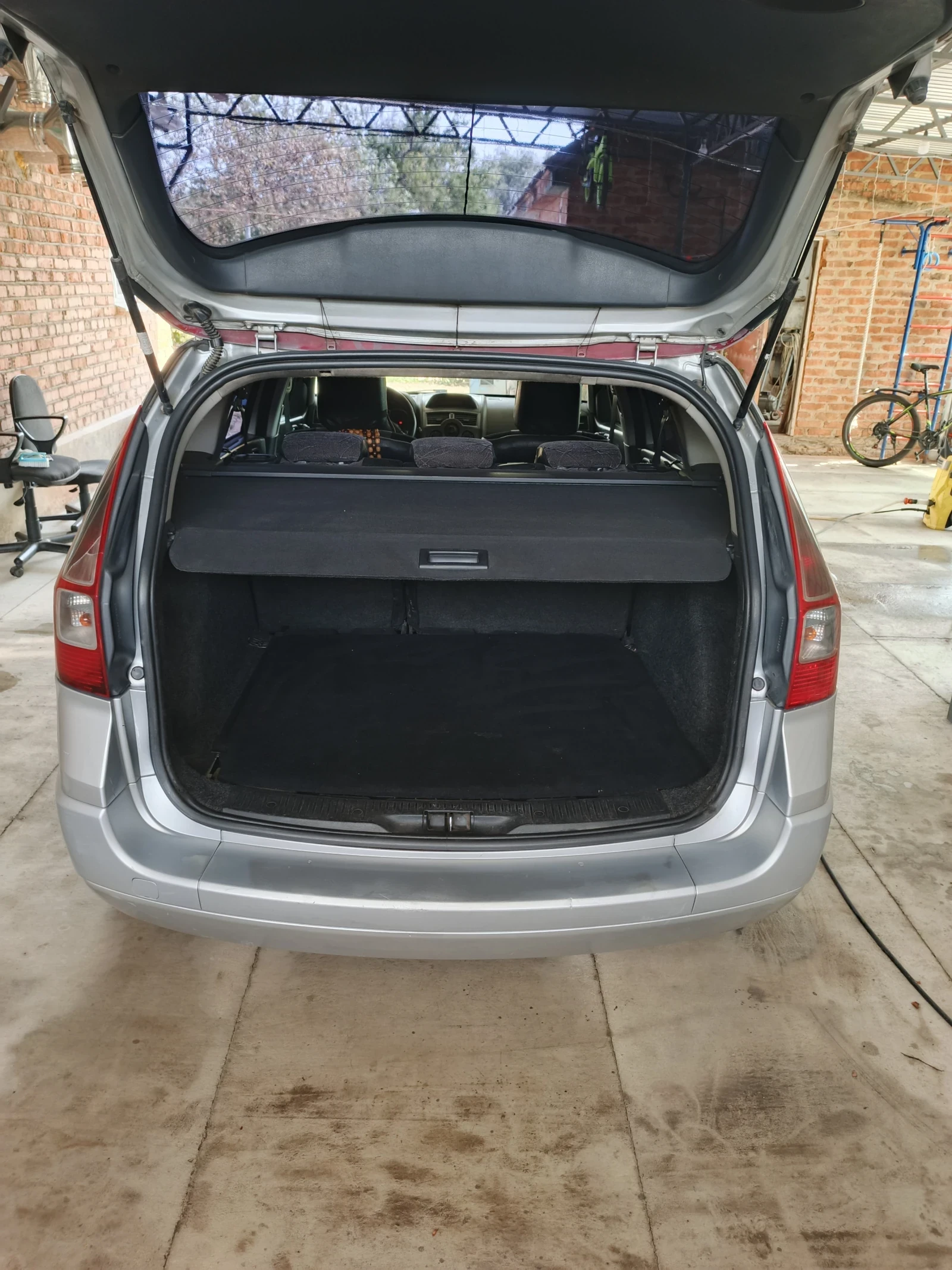 Renault Megane, 2009г, передний привод, механика