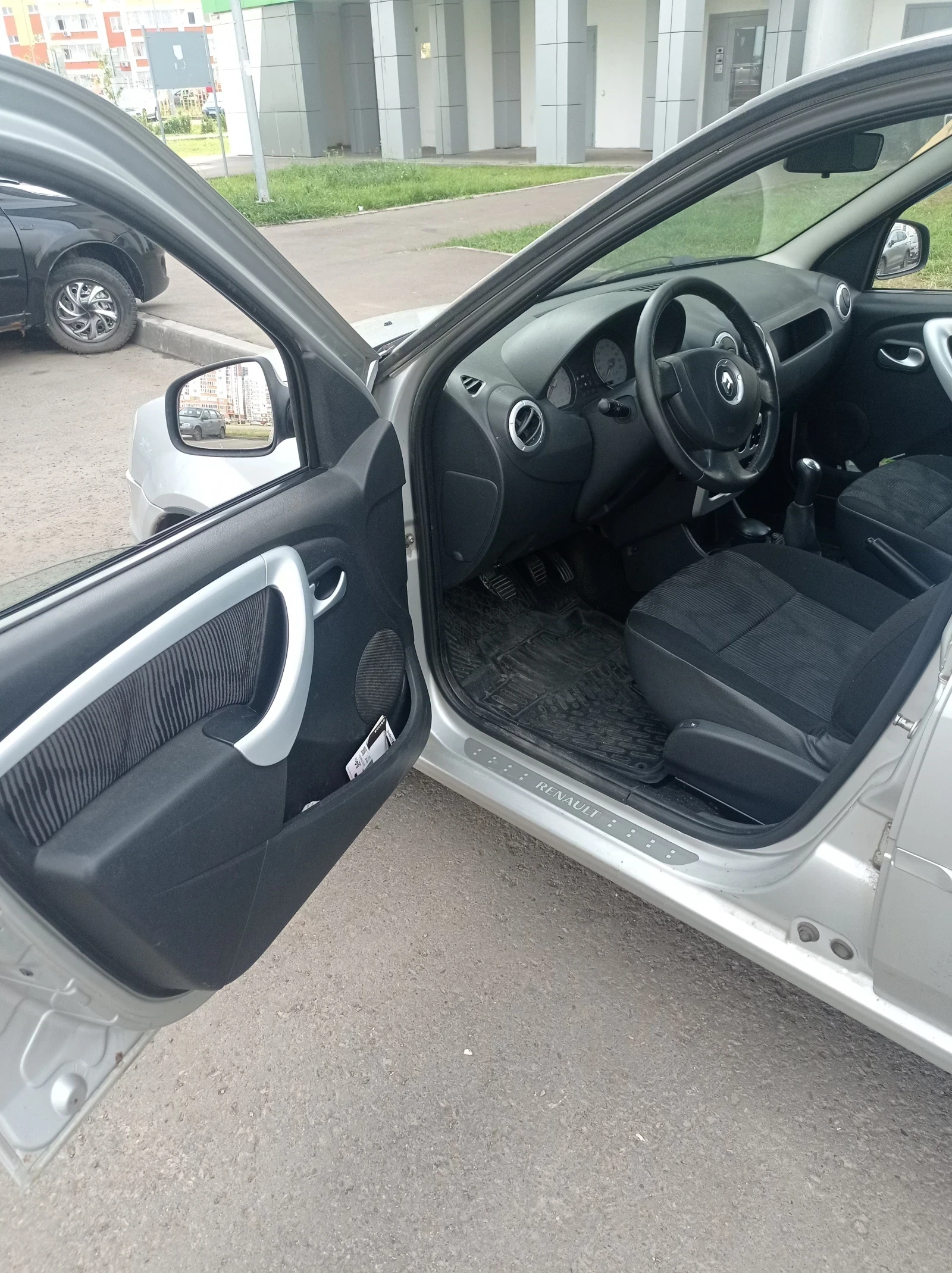 Renault Logan, 2013г, передний привод, механика