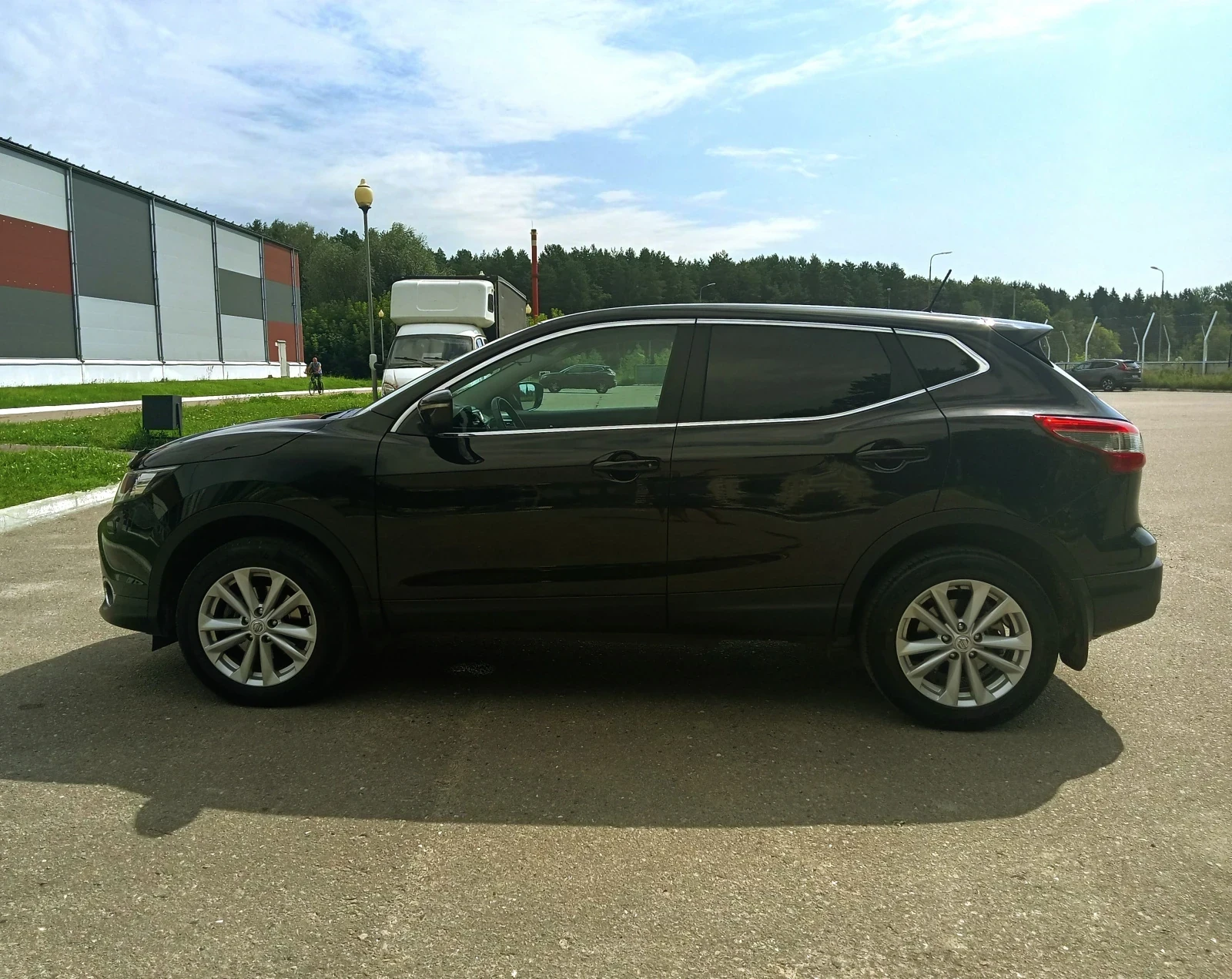 Nissan Qashqai, 2014г, передний привод, вариатор