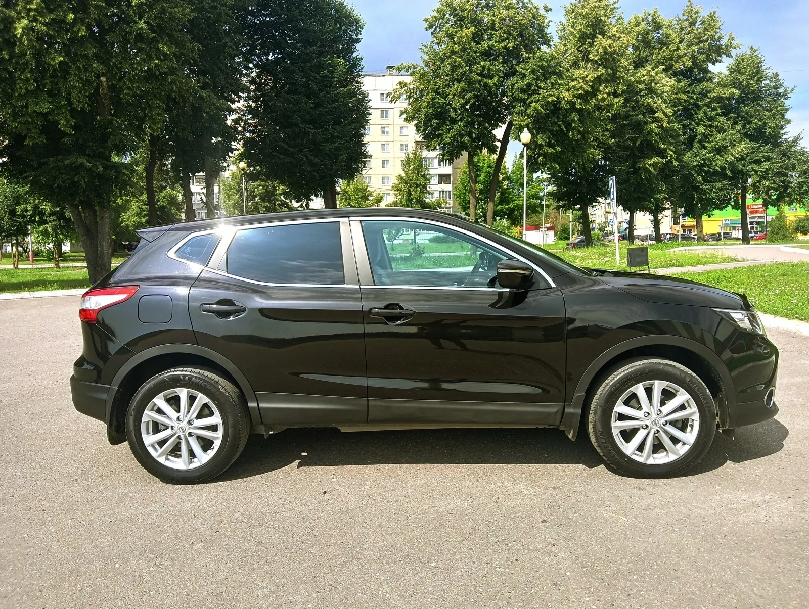 Nissan Qashqai, 2014г, передний привод, вариатор