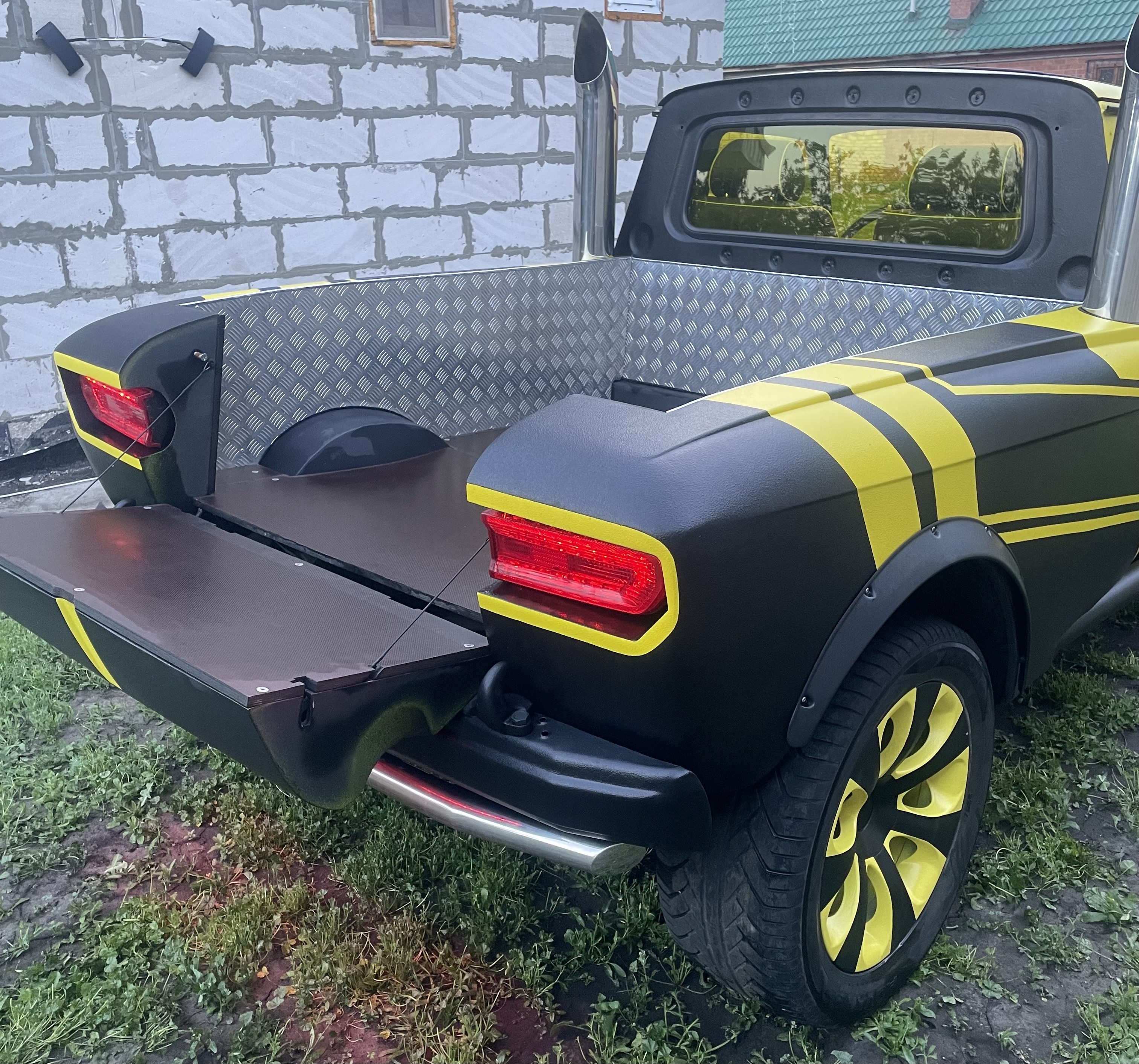 Lada (ВАЗ) 2105, 2000г, задний привод, механика