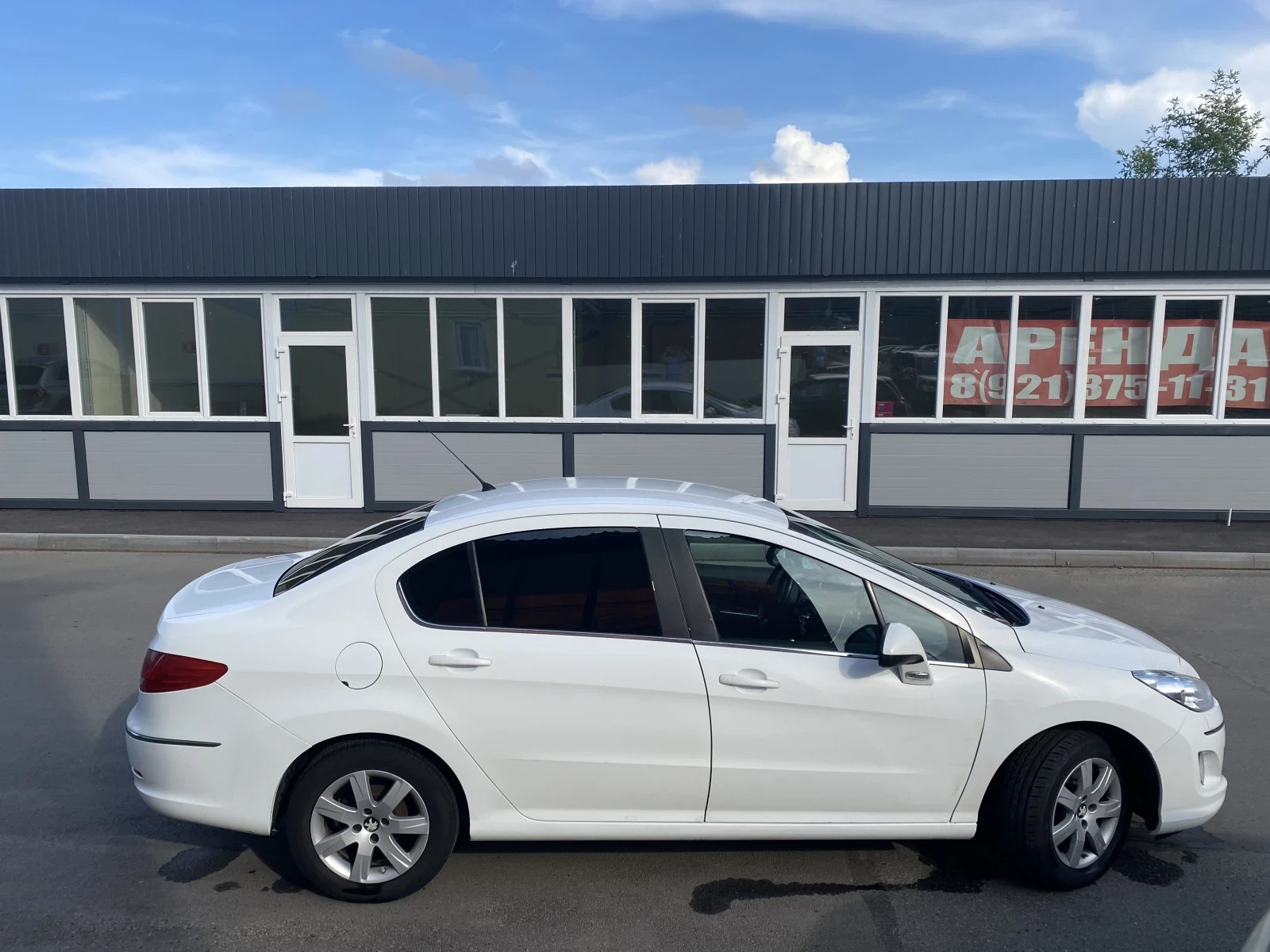 Peugeot 408, 2012г, передний привод, механика