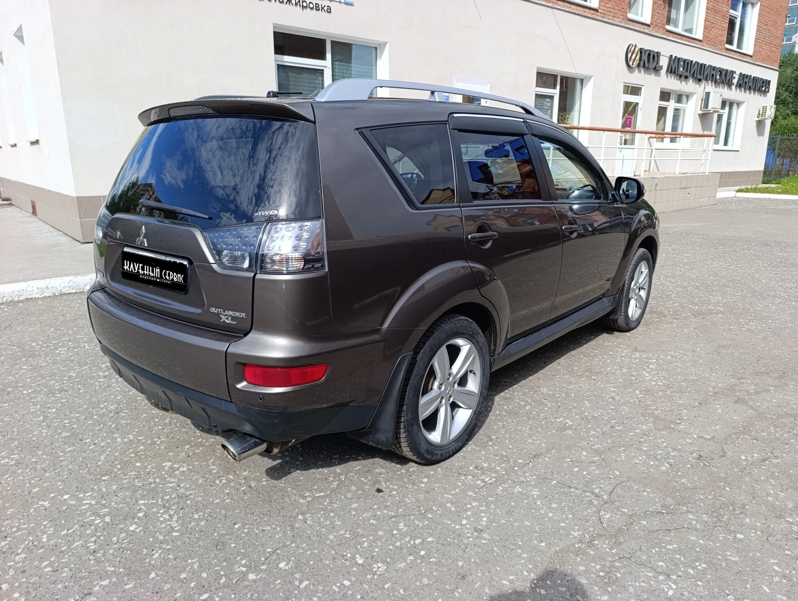 Mitsubishi Outlander, 2010г, полный привод, вариатор