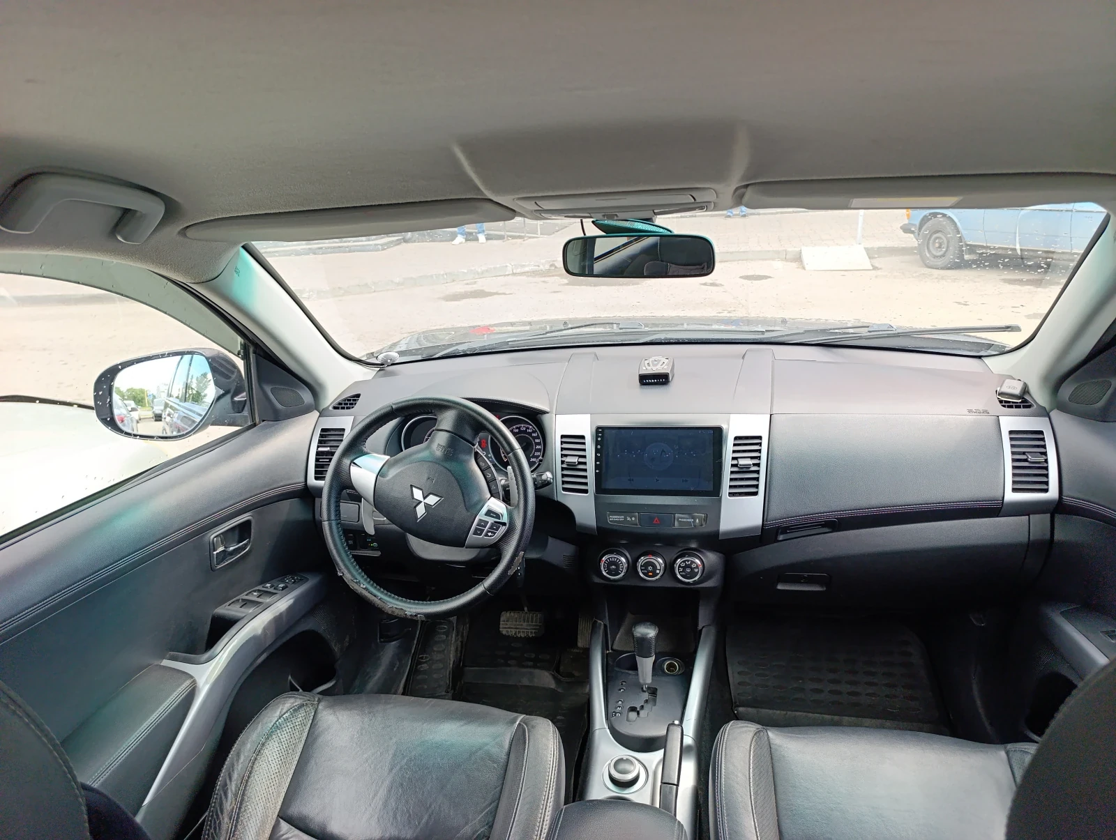 Mitsubishi Outlander, 2010г, полный привод, вариатор