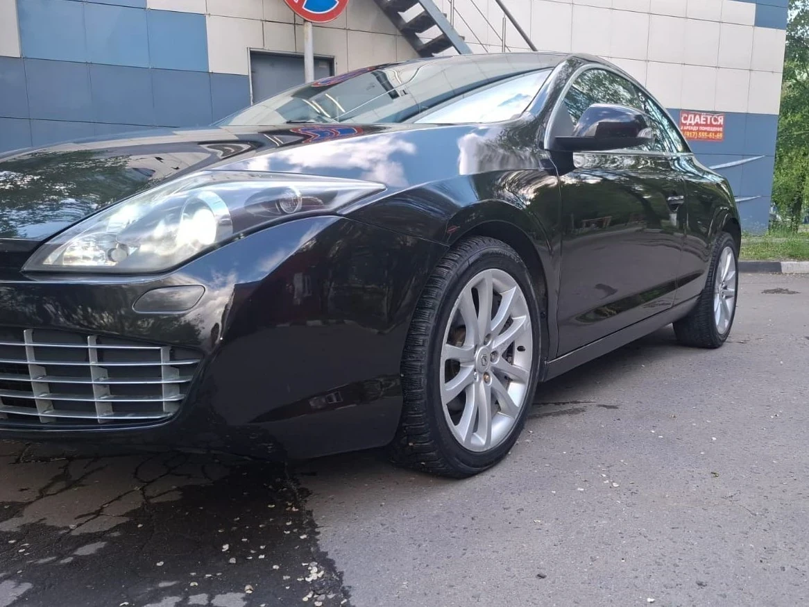 Renault Laguna, 2011г, передний привод, автомат