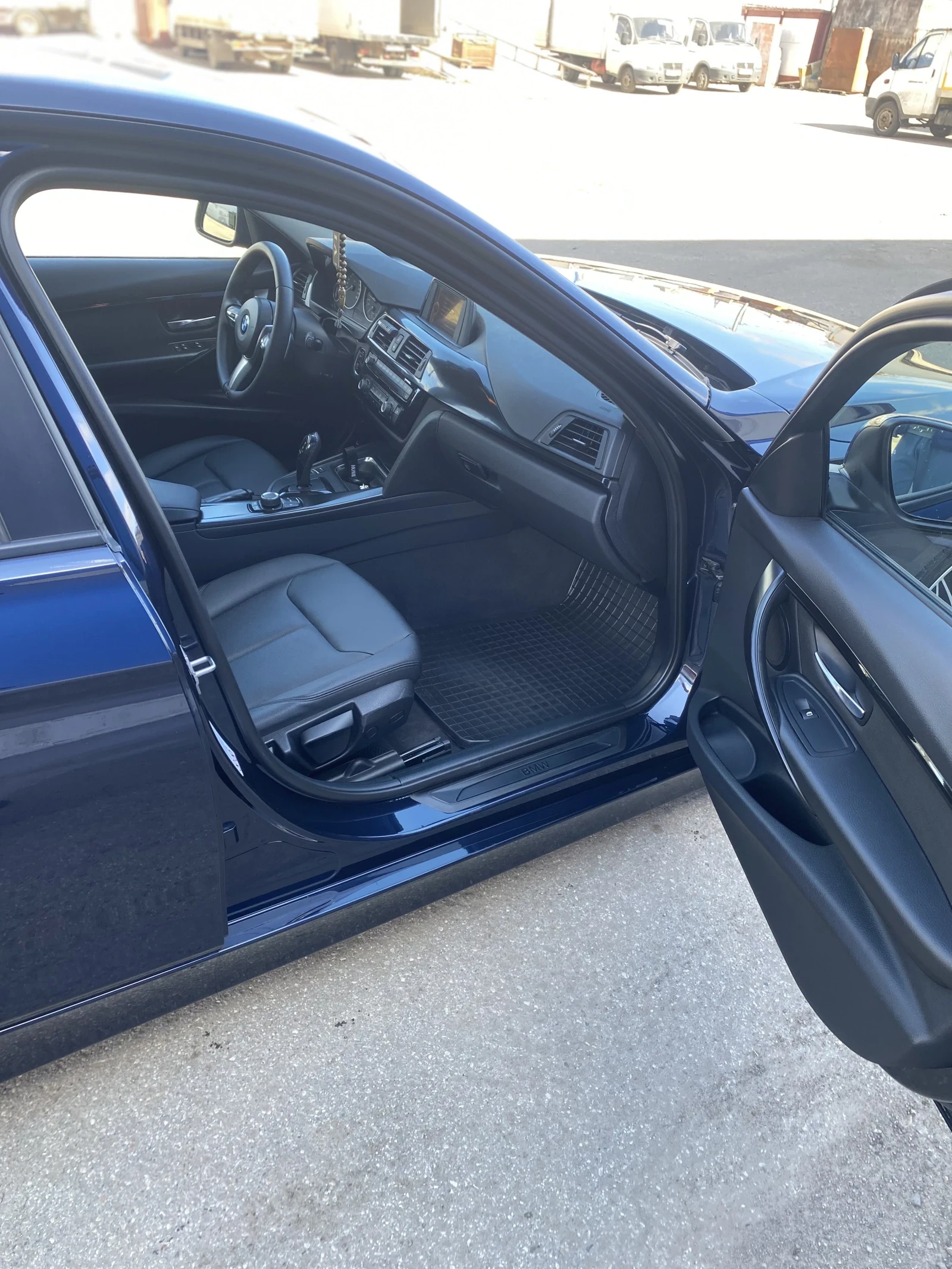 BMW 3 серии, 2013г, задний привод, автомат