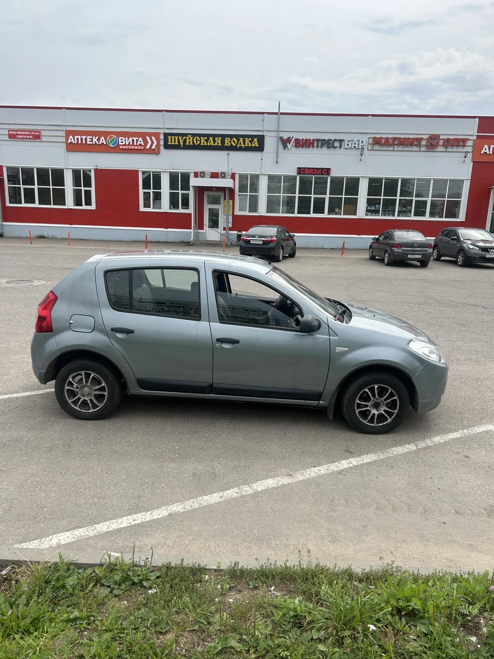 Renault Sandero, 2011г, передний привод, механика