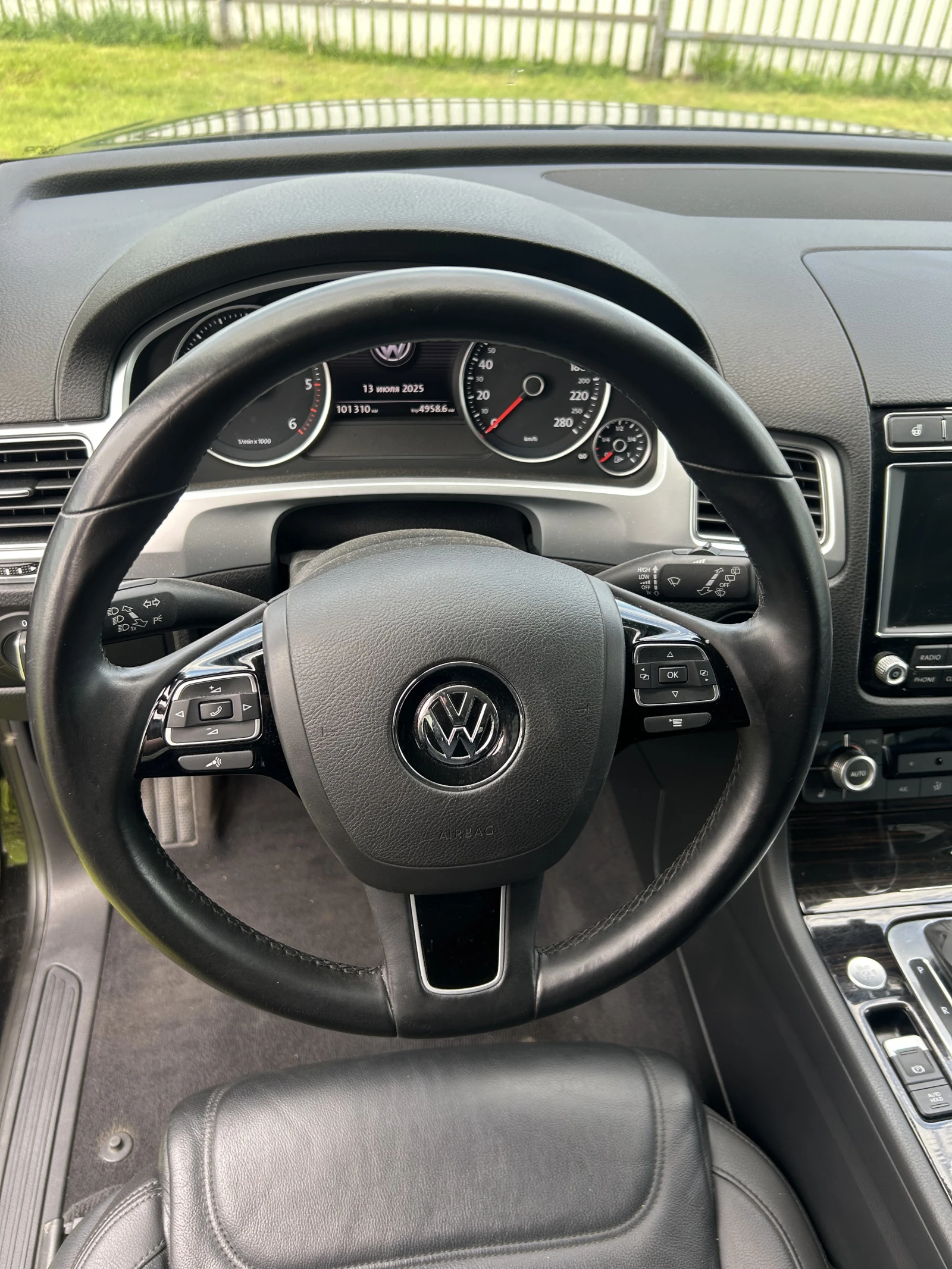 Volkswagen Touareg, 2016г, полный привод, автомат