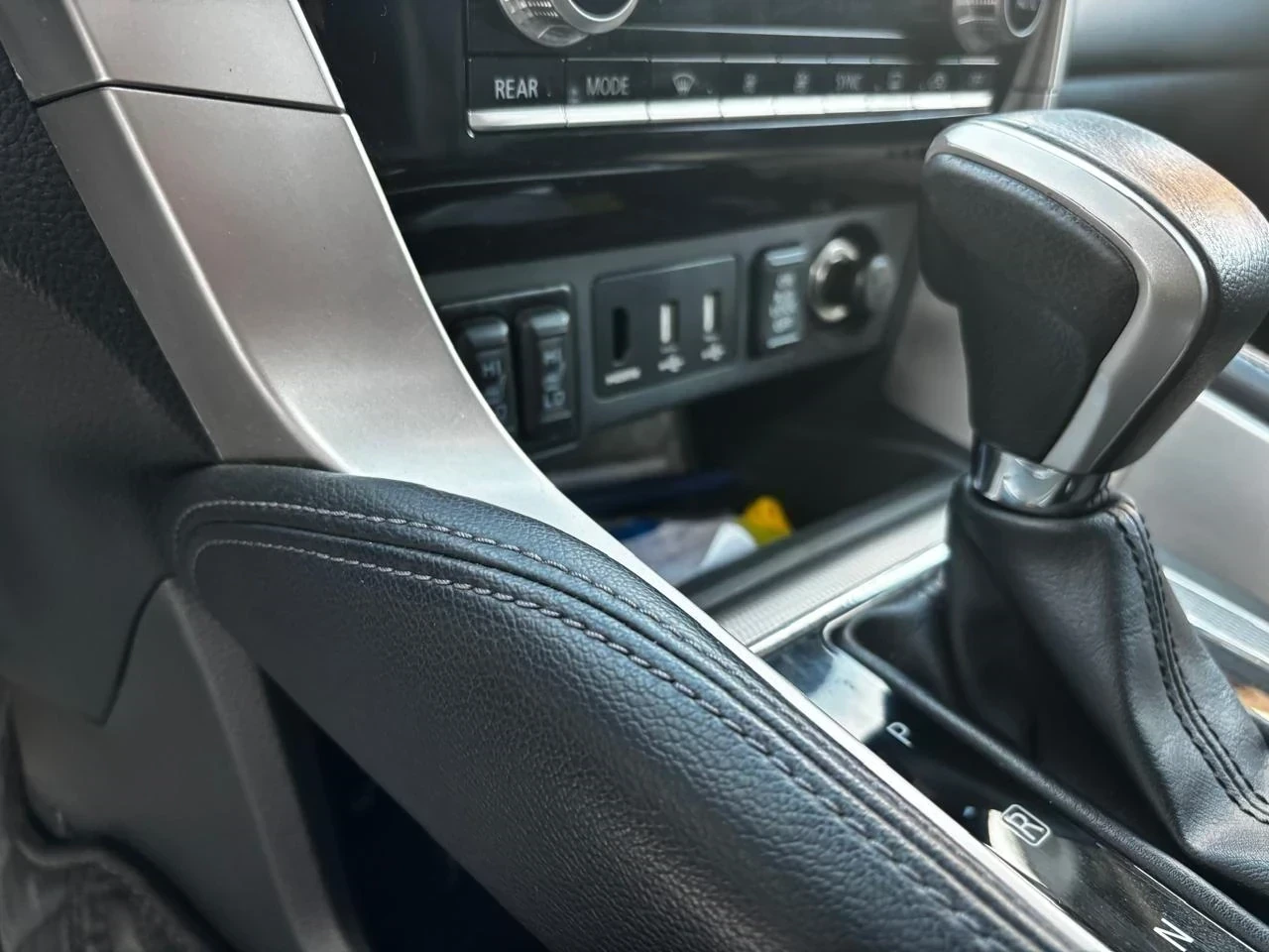 Mitsubishi Pajero Sport, 2020г, полный привод, автомат