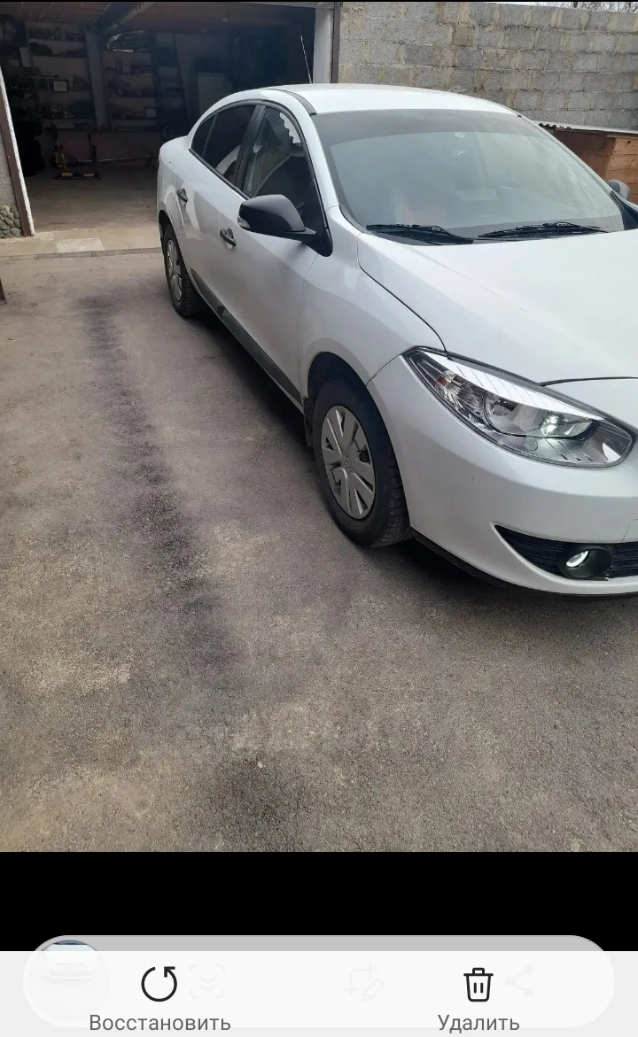 Renault Fluence, 2011г, передний привод, автомат