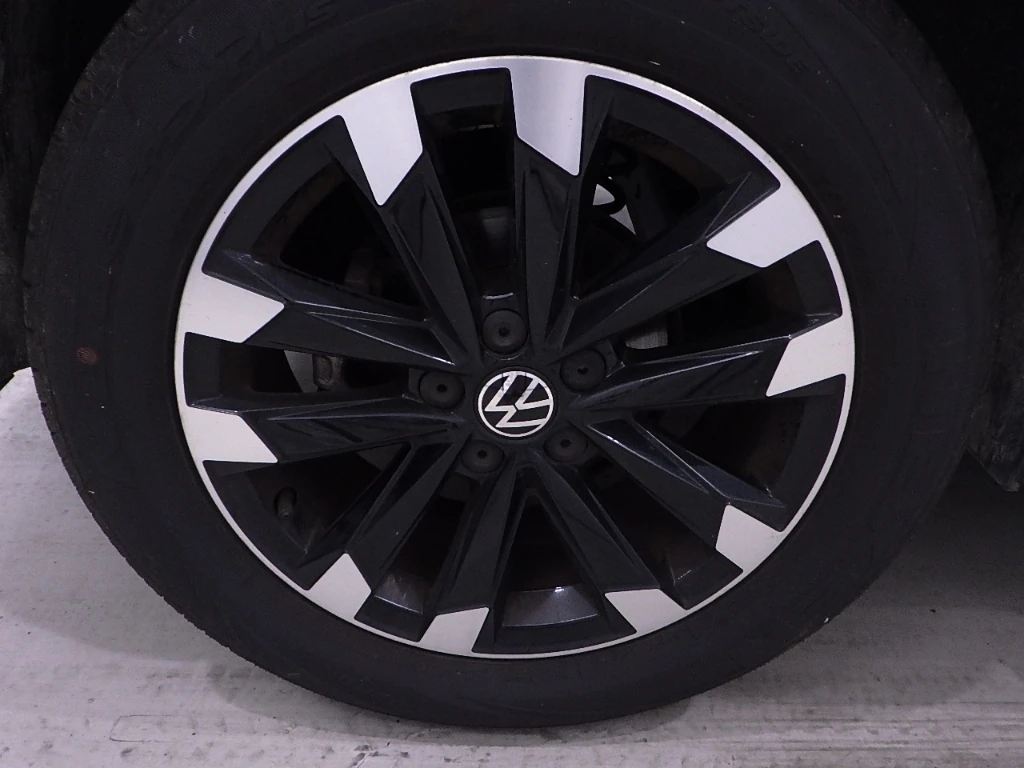 Volkswagen T-Cross, 2021г, передний привод, робот