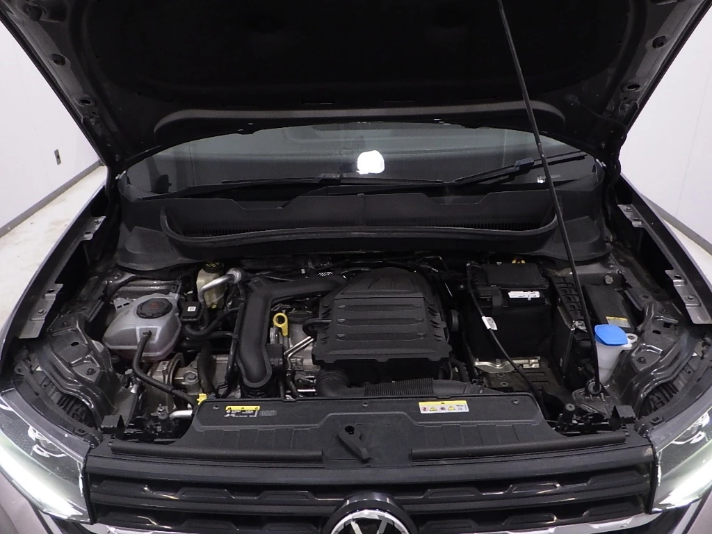 Volkswagen T-Cross, 2021г, передний привод, робот