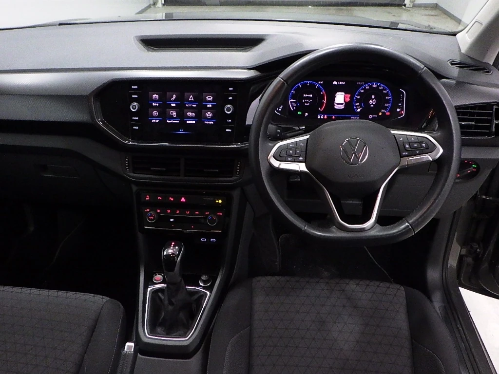 Volkswagen T-Cross, 2021г, передний привод, робот