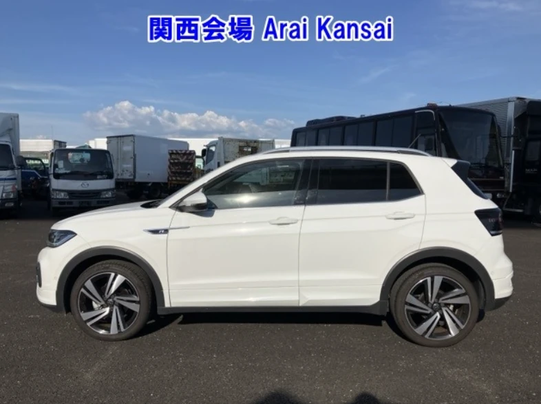 Volkswagen T-Cross, 2022г, передний привод, робот