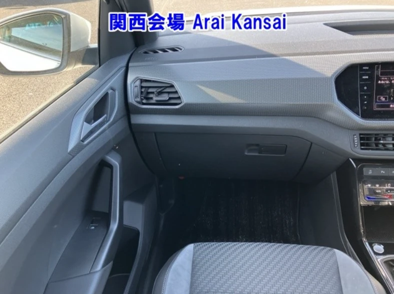 Volkswagen T-Cross, 2022г, передний привод, робот