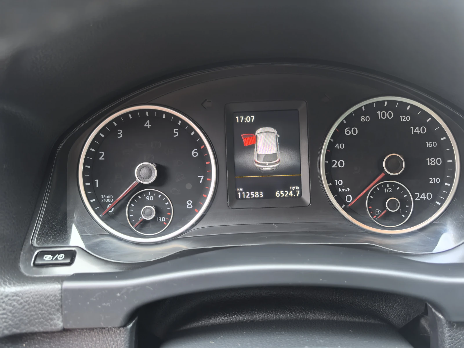 Volkswagen Tiguan, 2015г, полный привод, автомат