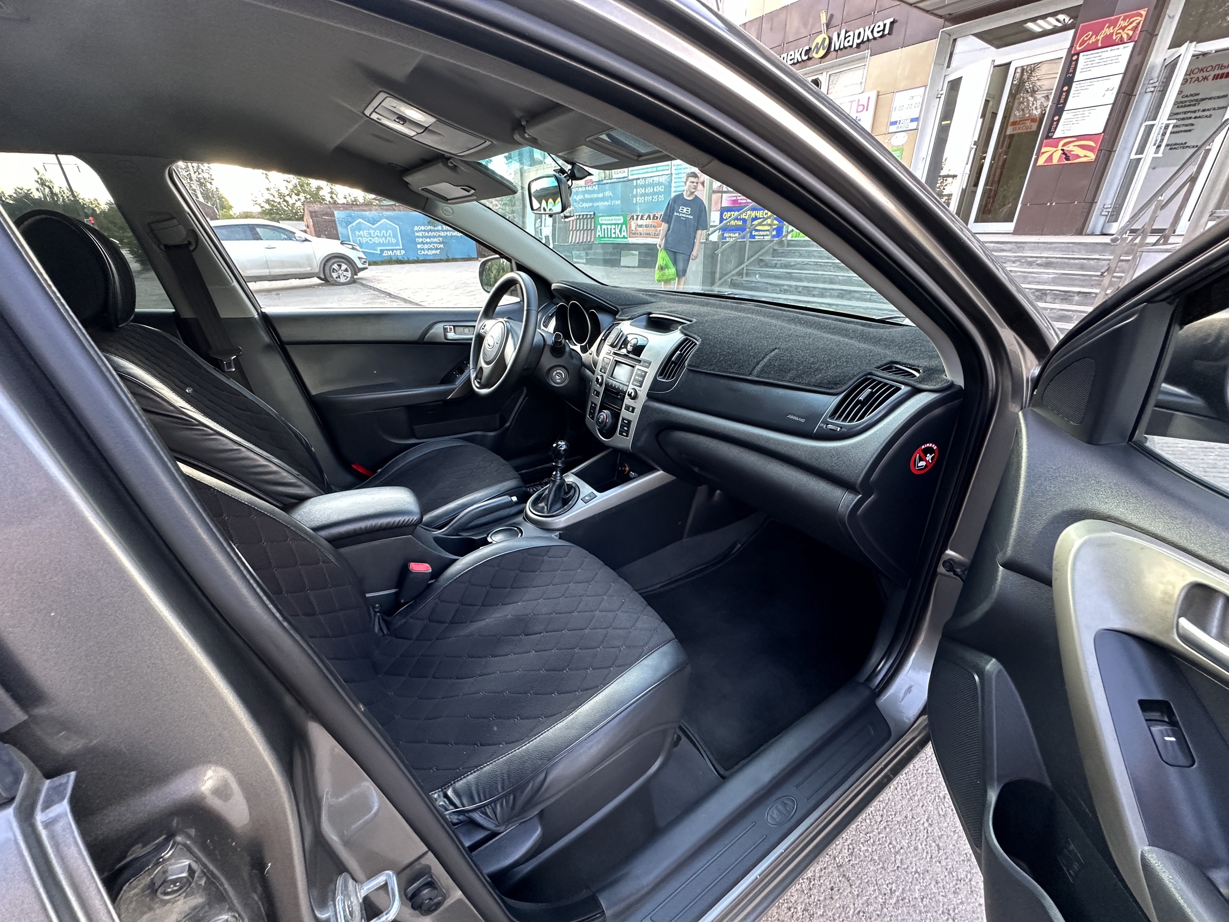 Kia Cerato, 2009г, передний привод, автомат