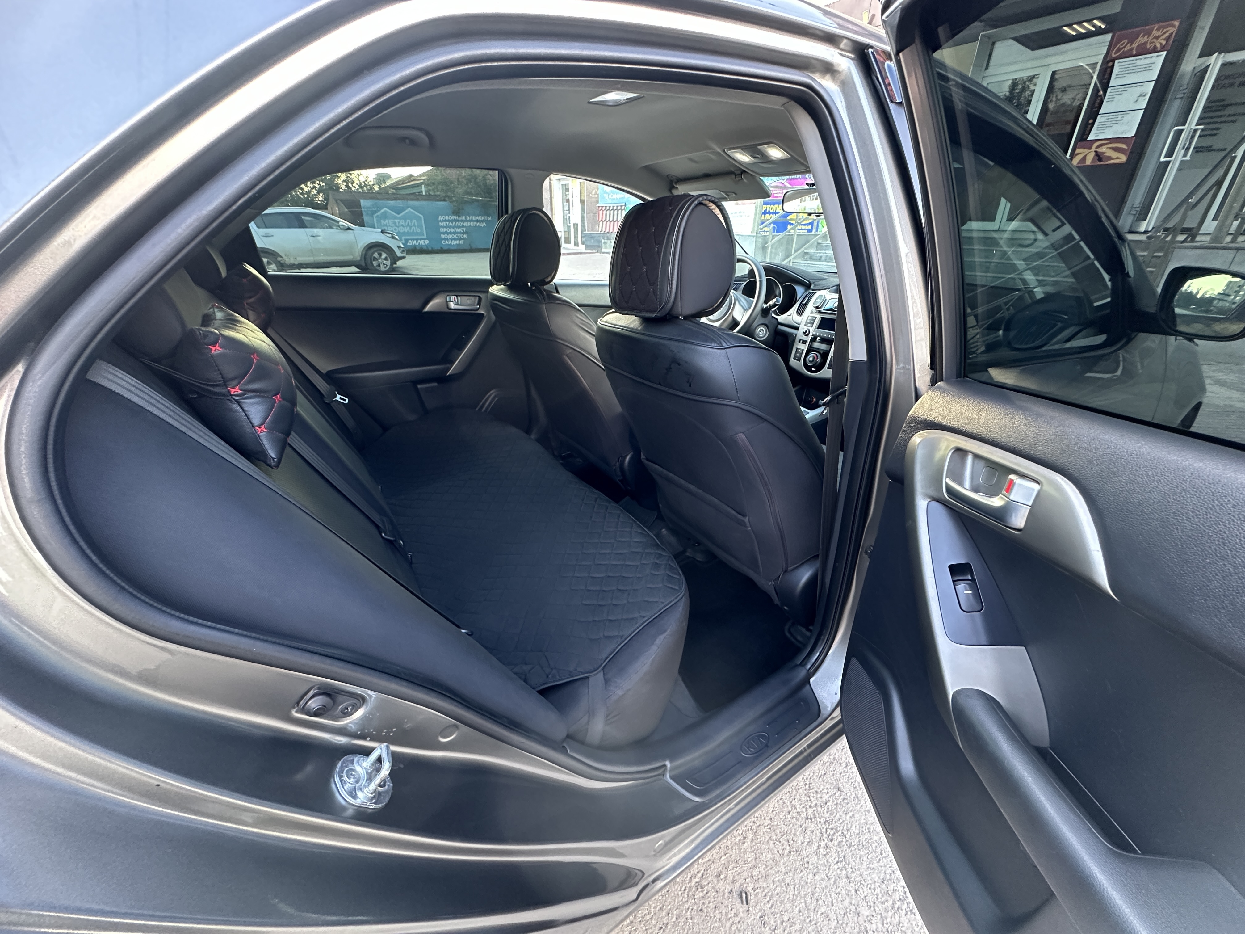 Kia Cerato, 2009г, передний привод, автомат