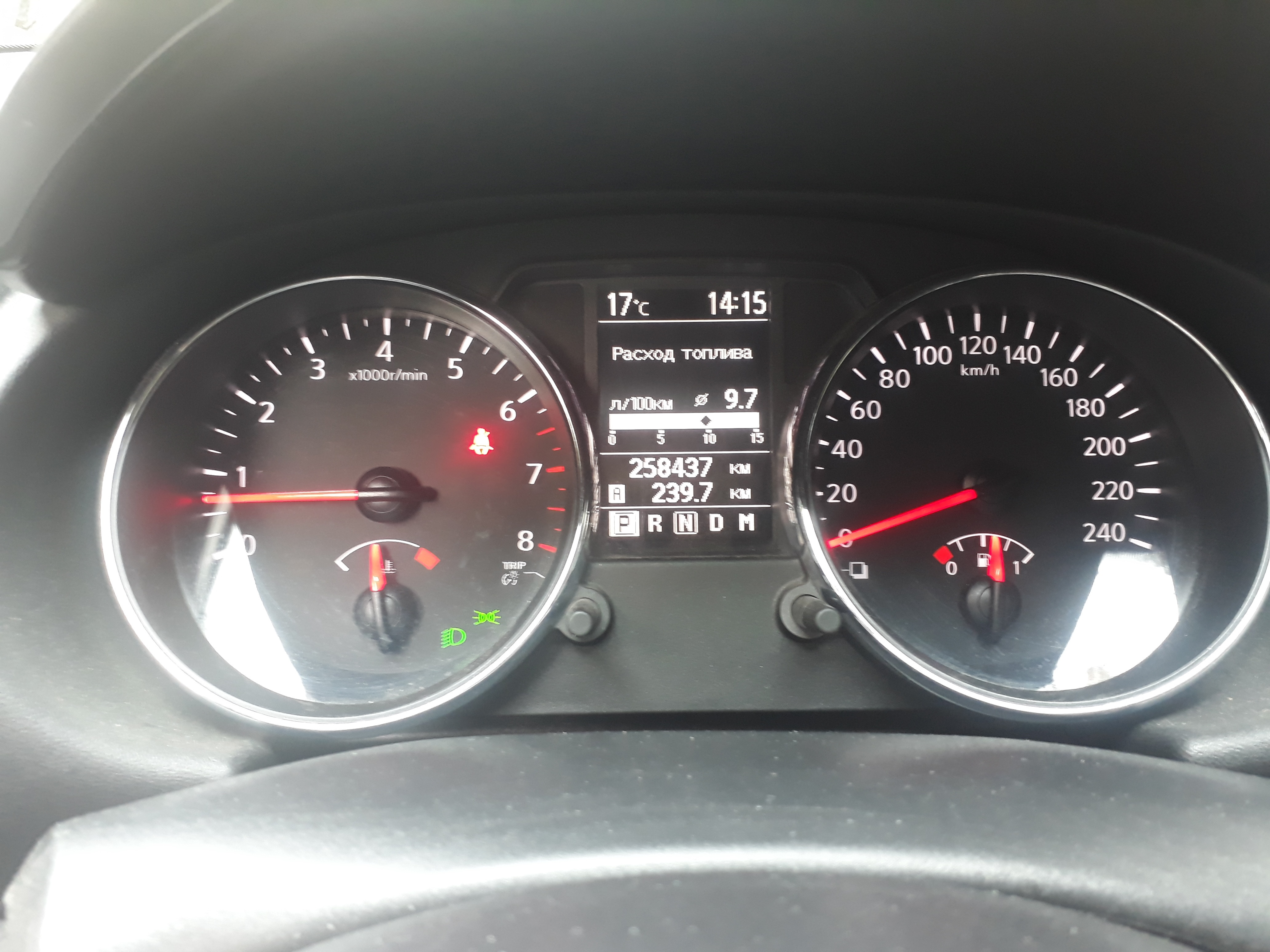 Nissan Qashqai, 2013г, полный привод, вариатор