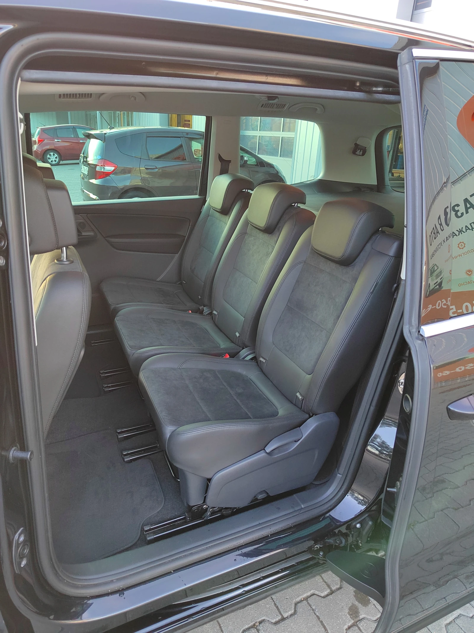 Volkswagen Sharan, 2015г, передний привод, робот