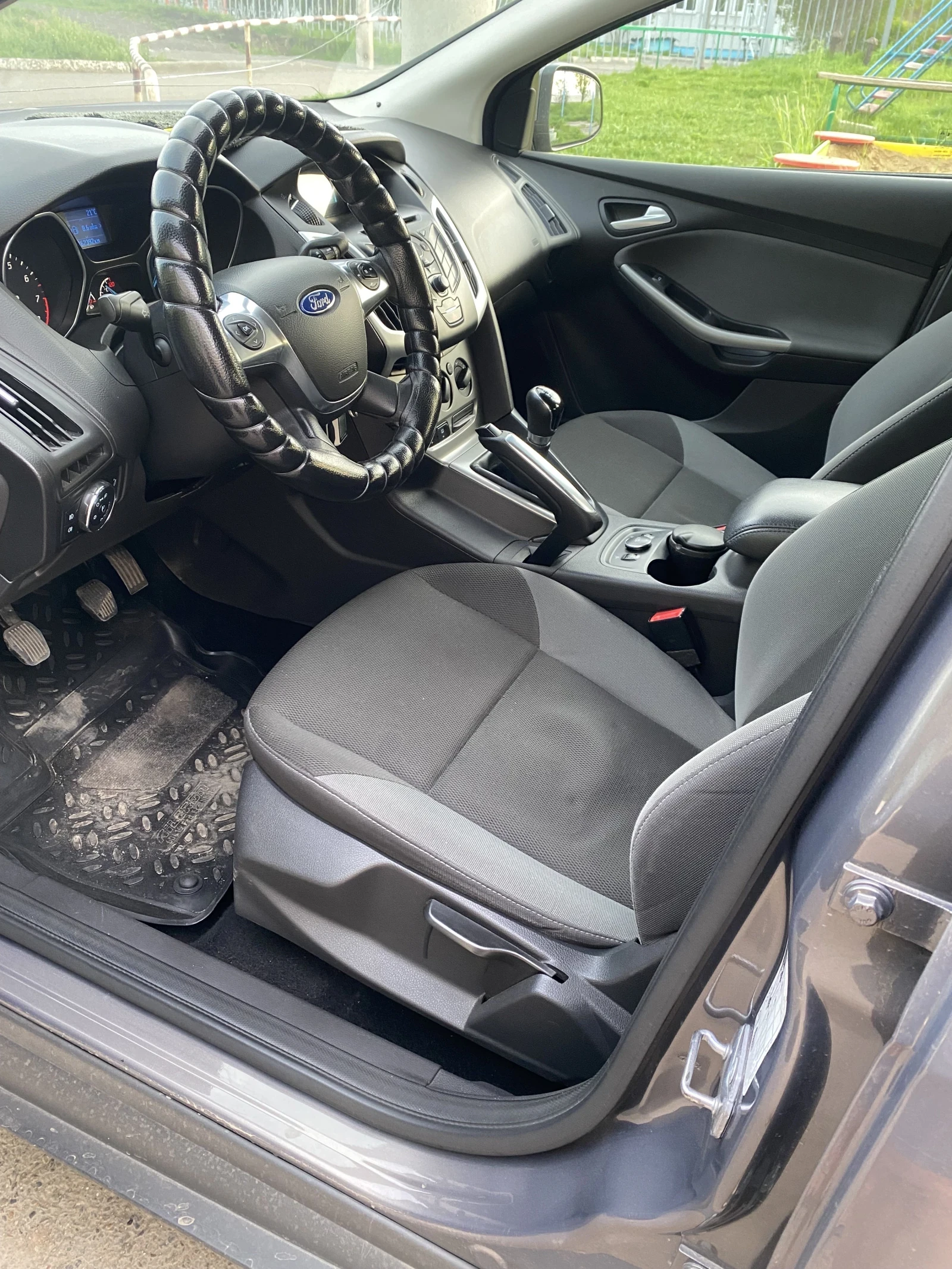 Ford Focus, 2013г, передний привод, механика