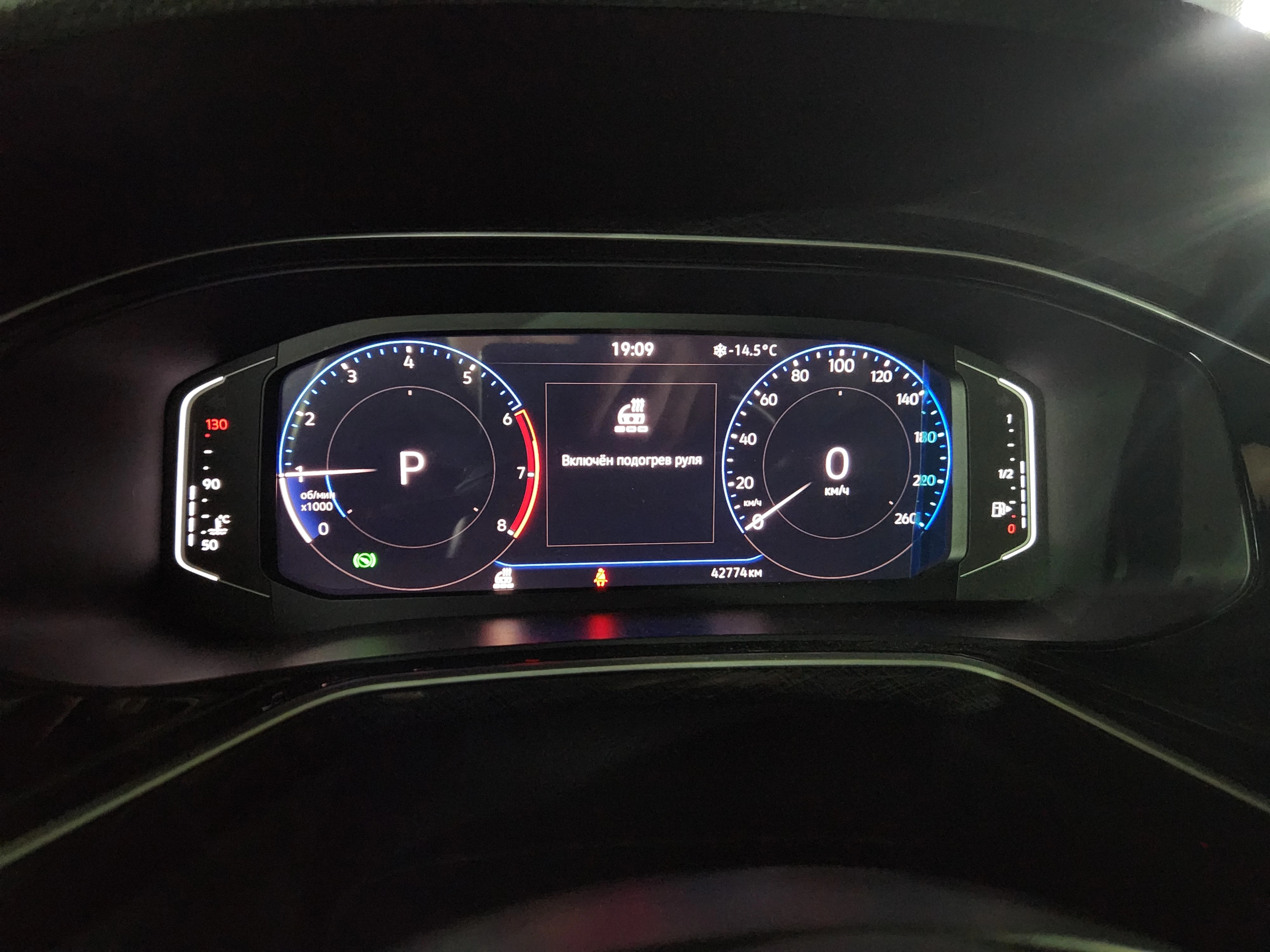 Volkswagen Polo, 2021г, передний привод, автомат