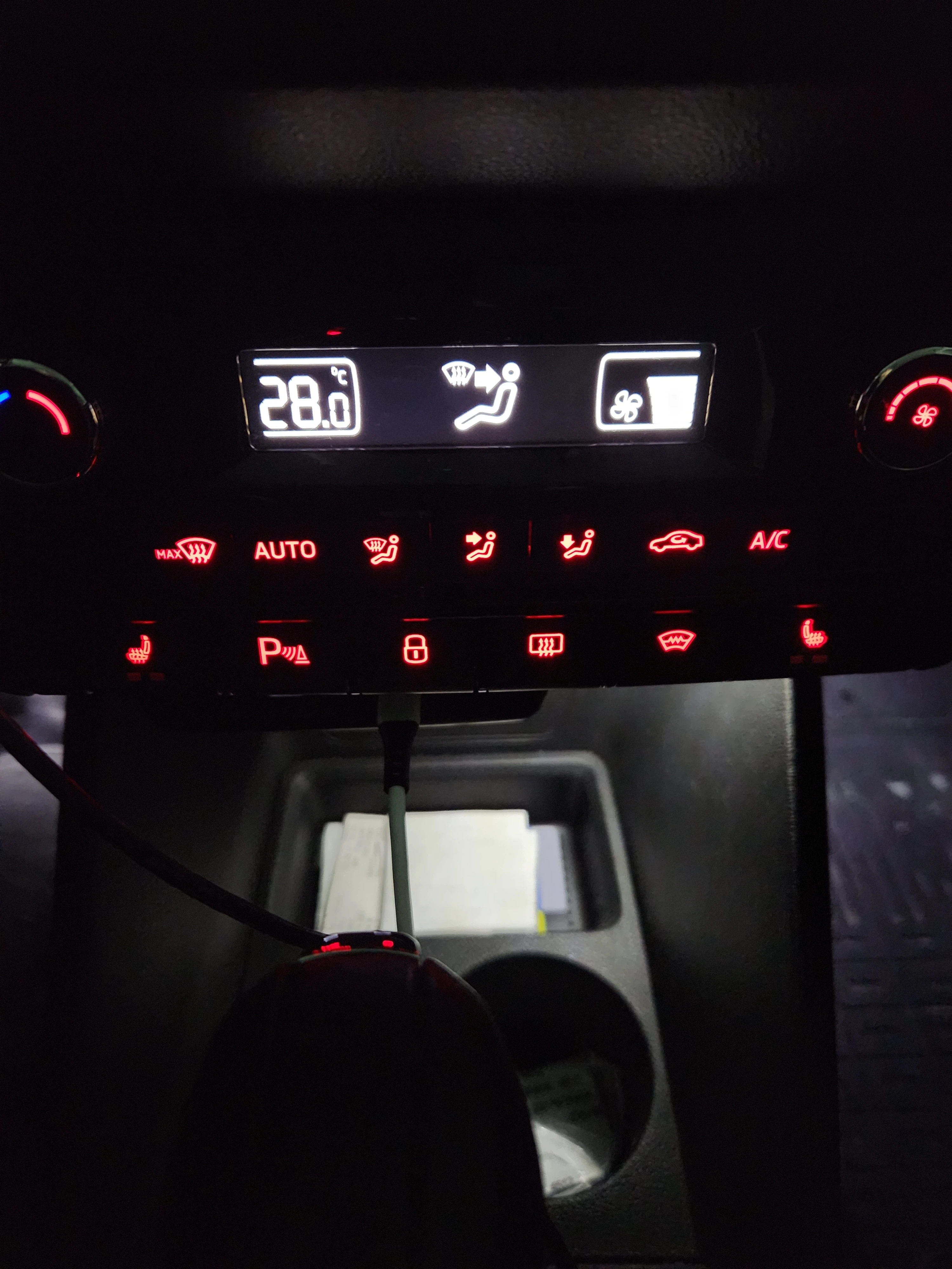 Volkswagen Polo, 2021г, передний привод, автомат