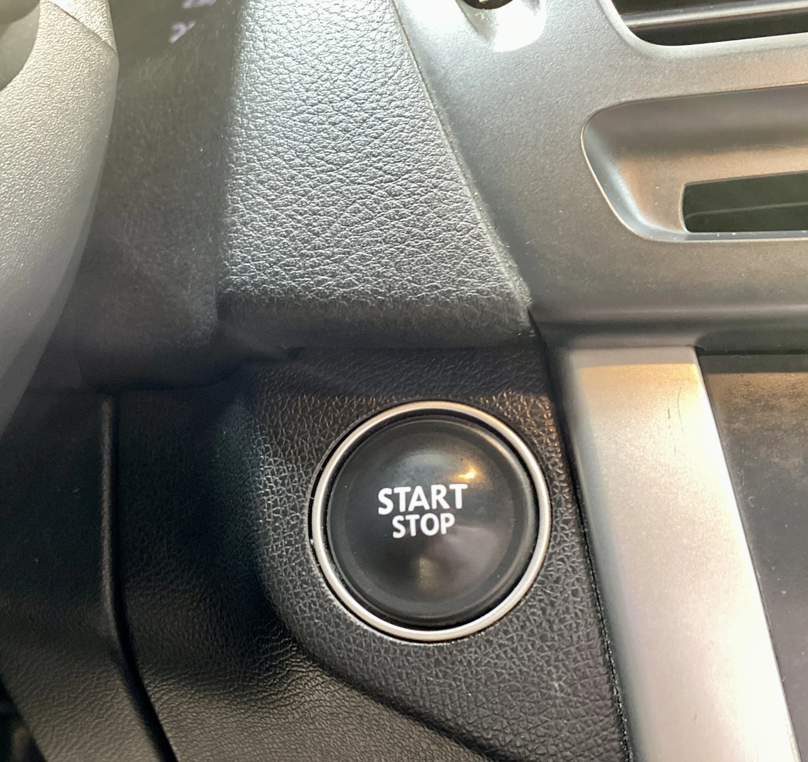 Renault Latitude, 2010г, передний привод, вариатор