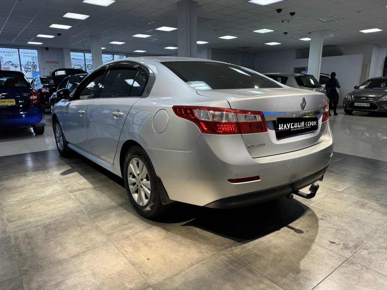 Renault Latitude, 2010г, передний привод, вариатор