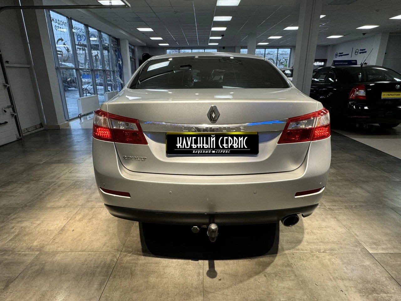 Renault Latitude, 2010г, передний привод, вариатор