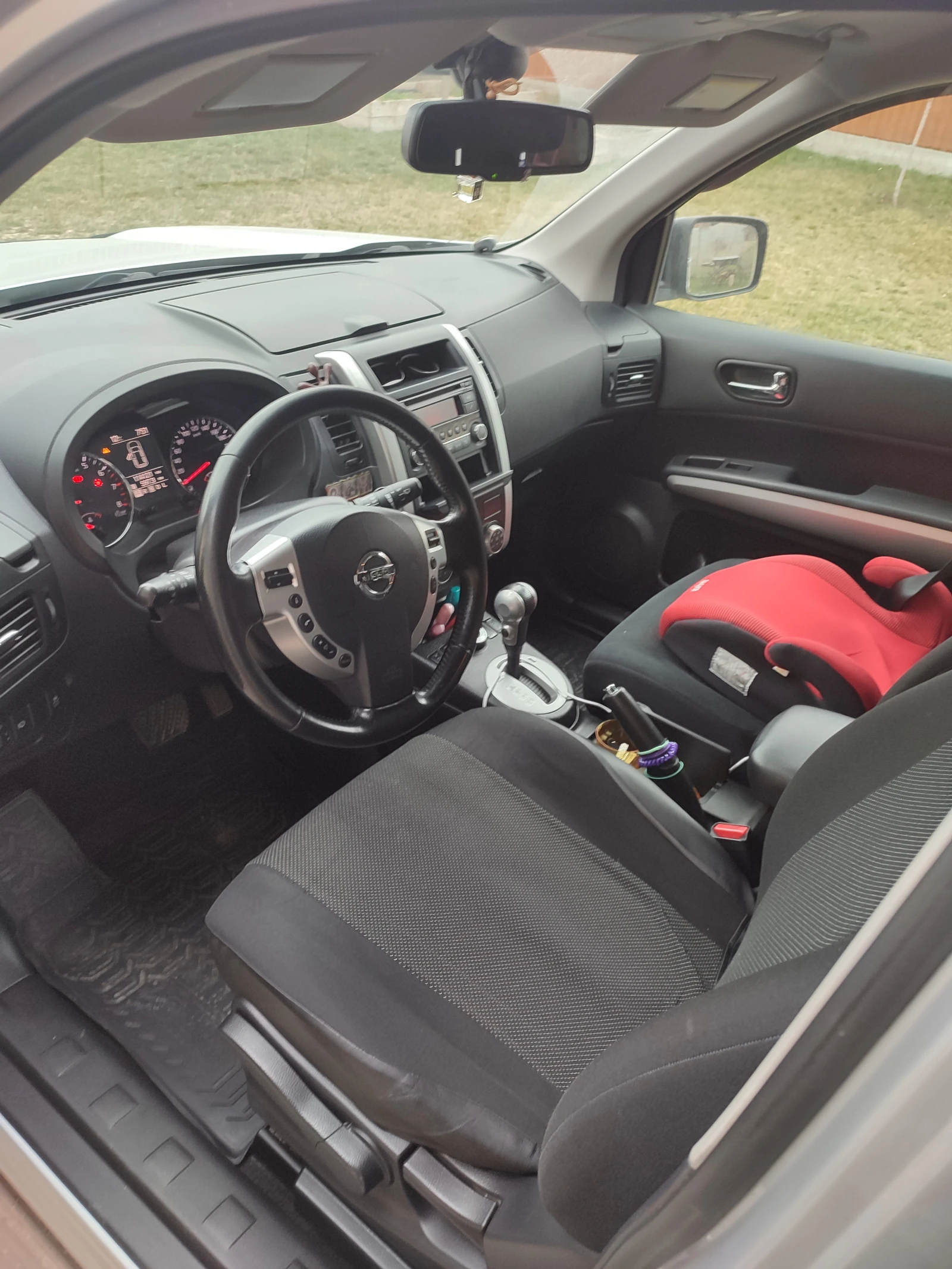 Nissan X-Trail, 2014г, полный привод, вариатор