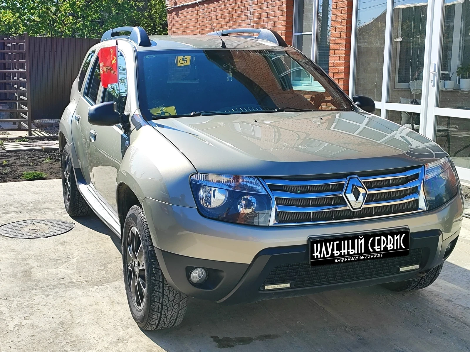Renault Duster, 2012г, полный привод, механика
